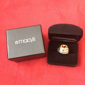 Macy’s fashion ring NWOT
